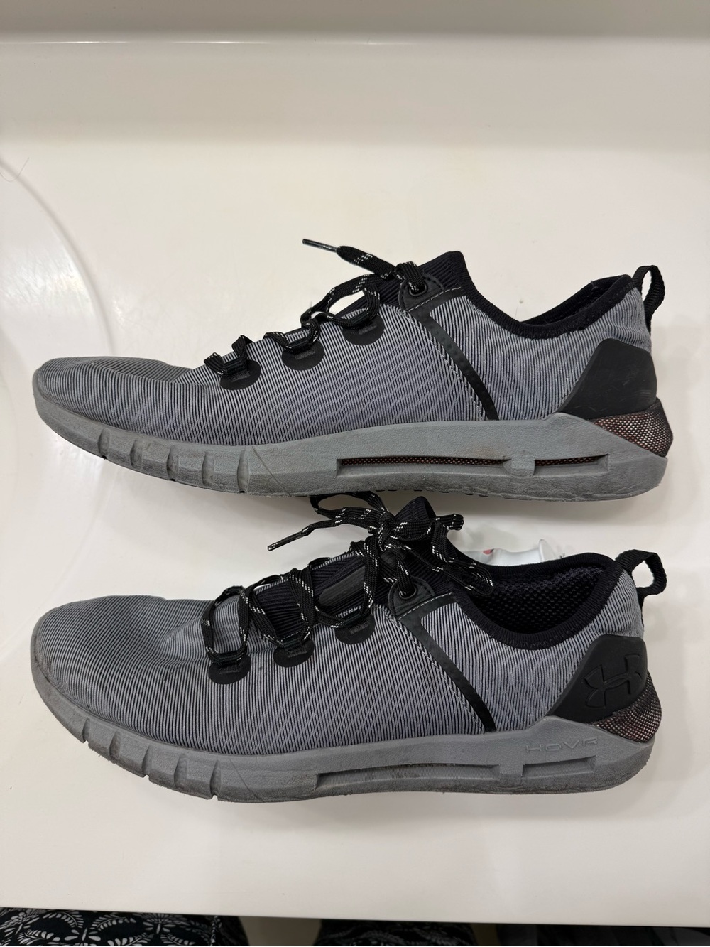 Under Armour Men's Gray and Black Lightweight Athletic Sneakers